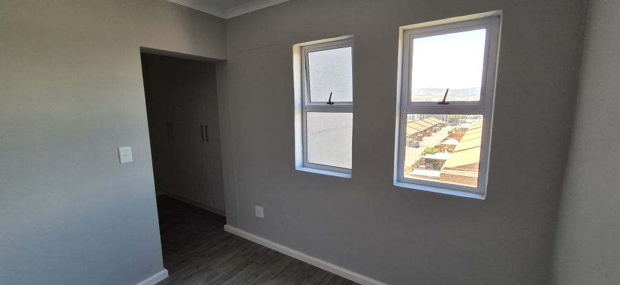 1 Bedroom Property for Sale in Table View Western Cape